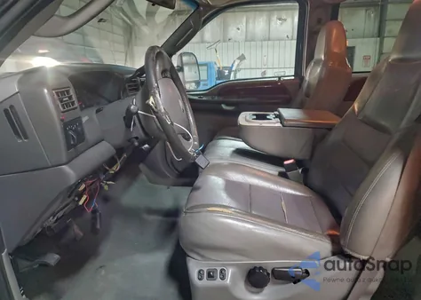 2003 Ford F350 Super Duty z USA, uszkodzony, nr VIN 1FTWW32PX3EB43517